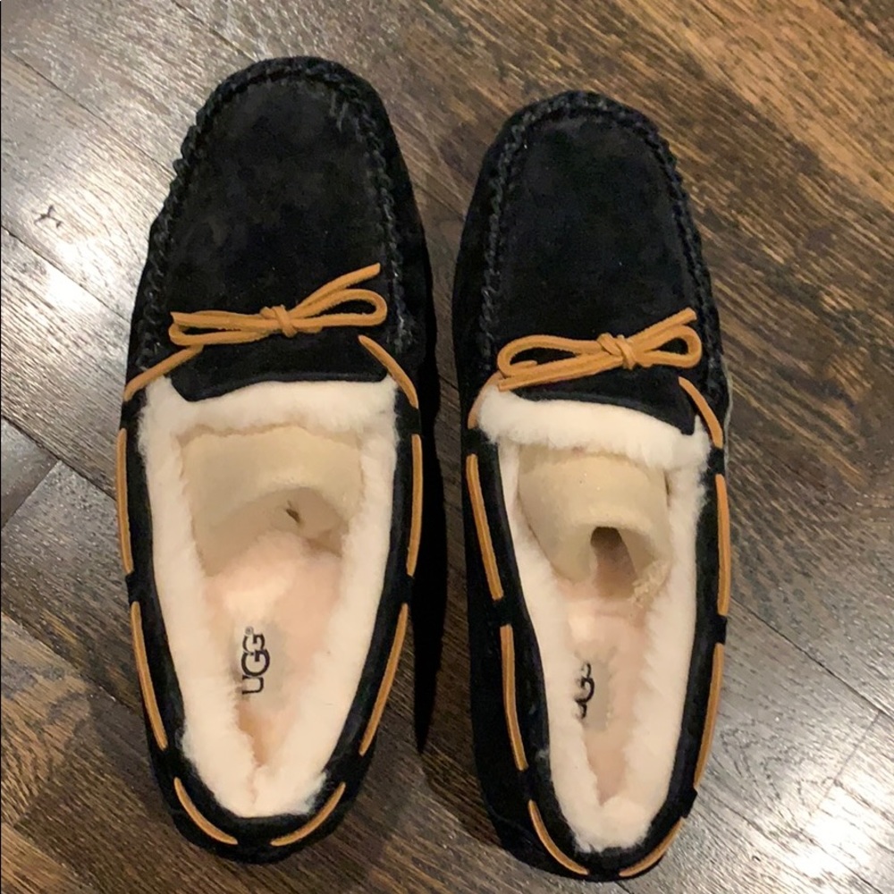 Low Black Ugg Moccasins